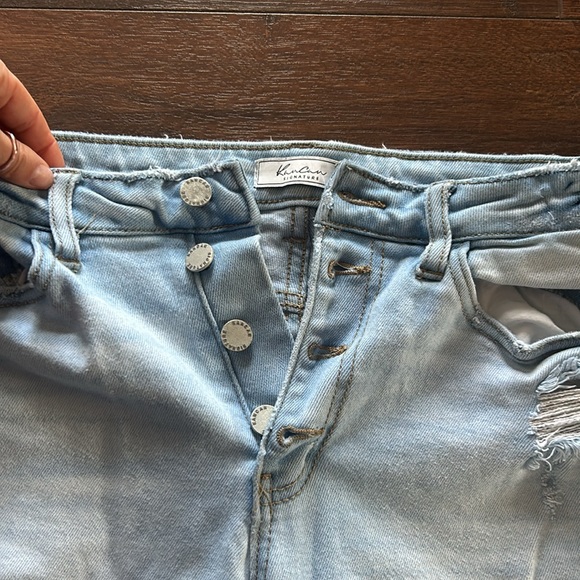 Kancan Button Fly Jeans - Picture 2 of 7